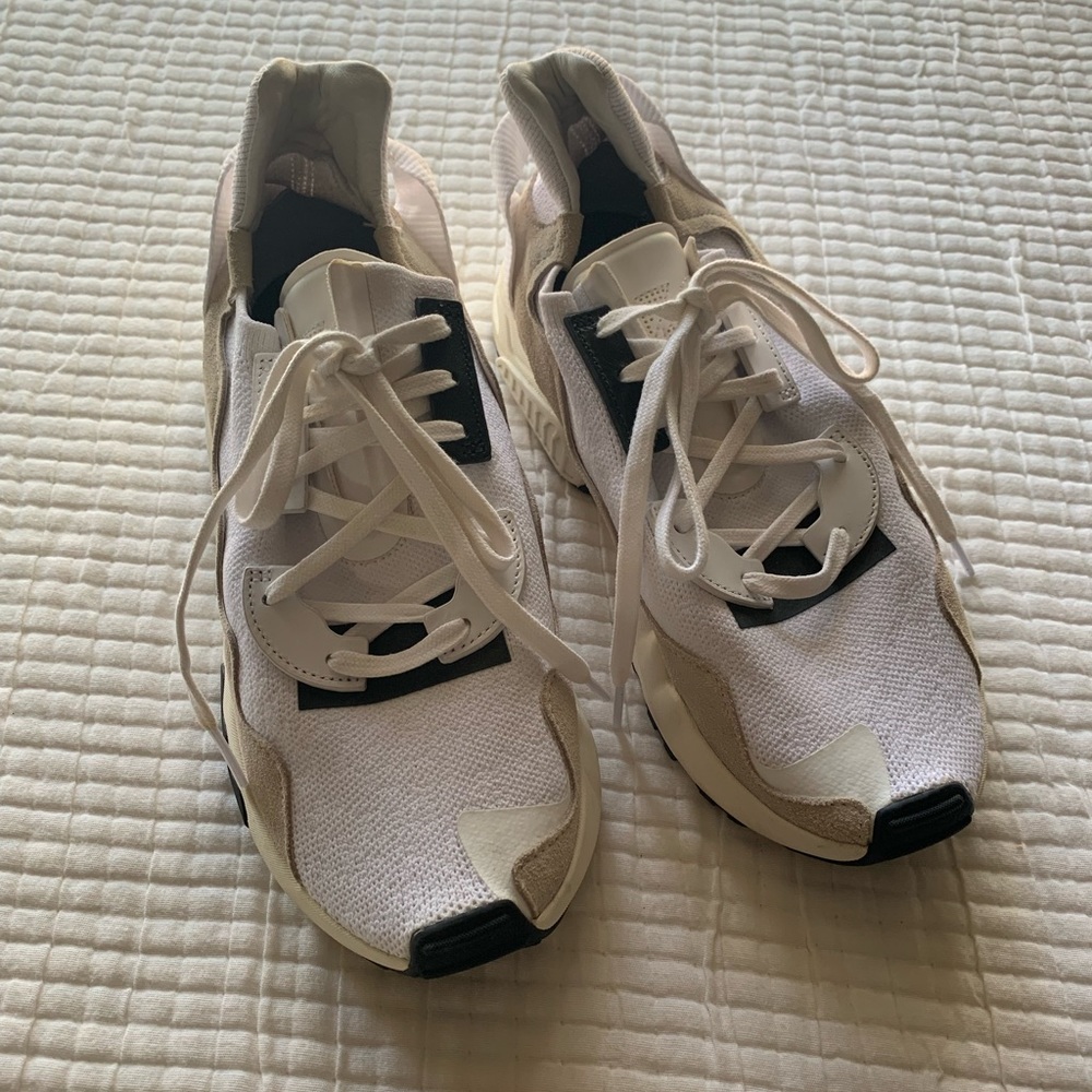 White Y-3 Torsion shoes